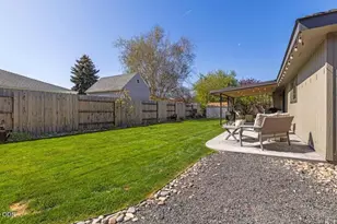 4039 Valinda Way, Klamath Falls, OR 97603 - Photo 31