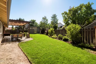 649 NW 21st Court, Redmond, OR 97756 - Photo 17
