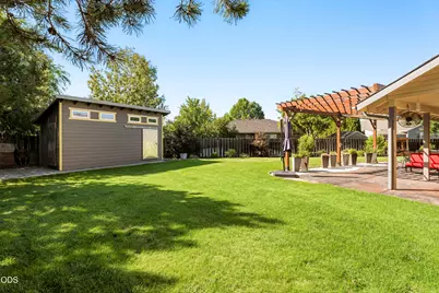 649 NW 21st Court, Redmond, OR 97756 - Photo 9