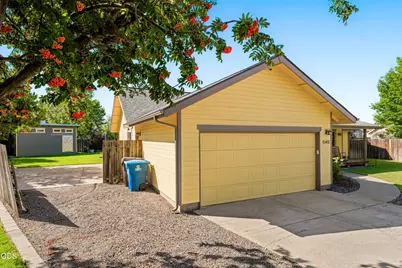 649 NW 21st Court, Redmond, OR 97756 - Photo 7