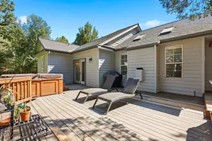 947 SE Sunwood Ct, Bend, OR 97702 - Photo 31