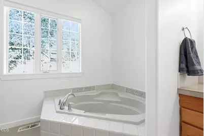 947 SE Sunwood Court, Bend, OR 97702 - Photo 21