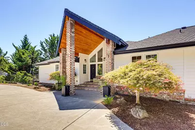 1544 Satellite Drive, Medford, OR 97504 - Photo 33
