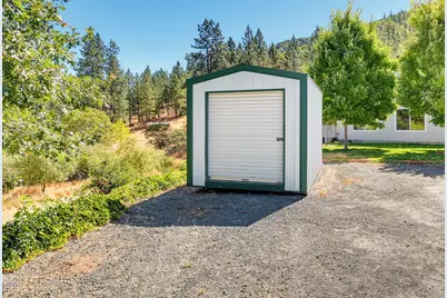 620 Wards Creek Road, Rogue River, OR 97537 - Photo 45