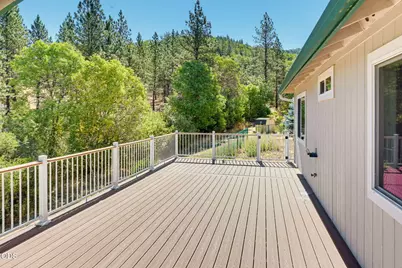 620 Wards Creek Road, Rogue River, OR 97537 - Photo 19
