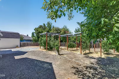 182 Justin Court, Central Point, OR 97502 - Photo 49