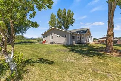 31150 Modoc Point Road, Chiloquin, OR 97624 - Photo 7