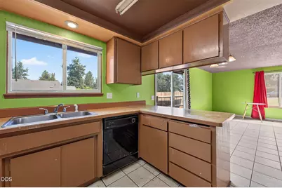 567 SE Centennial Street, Bend, OR 97702 - Photo 11