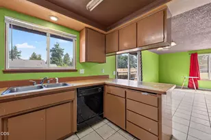 567 SE Centennial St, Bend, OR 97702 - Photo 11