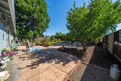 124 Meadow View Drive, Phoenix, OR 97535 - Photo 23