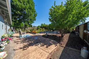 124 Meadow View Dr, Phoenix, OR 97535 - Photo 23