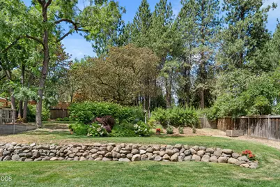 832 S 3rd Street, Jacksonville, OR 97530 - Photo 29