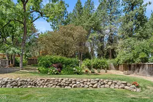 832 S 3rd St, Jacksonville, OR 97530 - Photo 29
