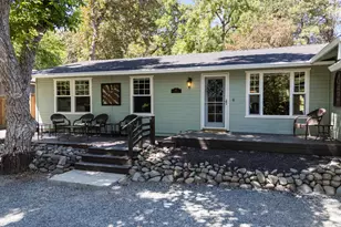 832 S 3rd St, Jacksonville, OR 97530 - Photo 43