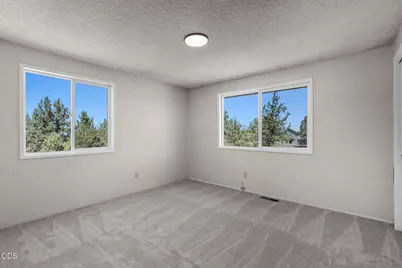 62855 Daniel Road NE, Bend, OR 97701 - Photo 17