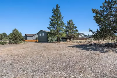 62855 Daniel Road NE, Bend, OR 97701 - Photo 29
