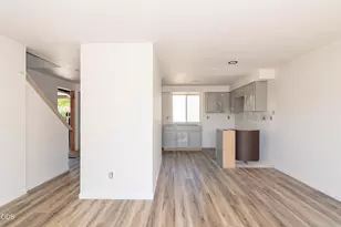 47 SW Eastern Ave, Grants Pass, OR 97526 - Photo 5