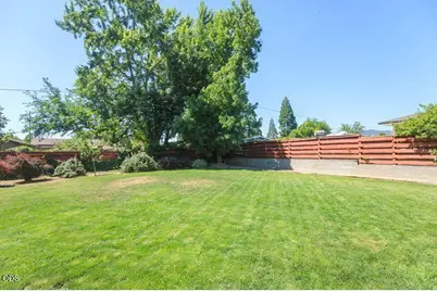110 Windsor Way, Central Point, OR 97502 - Photo 29
