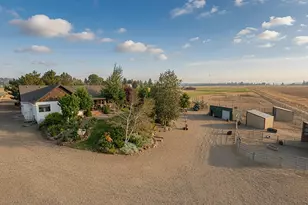 998 NE Brown Dr, Madras, OR 97741 - Photo 1