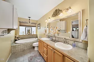 998 NE Brown Dr, Madras, OR 97741 - Photo 21