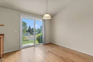 3738 SW 29th St, Redmond, OR 97756 - Photo 19