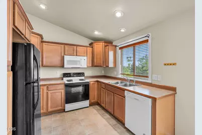3738 SW 29th Street, Redmond, OR 97756 - Photo 21