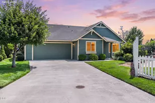 3738 SW 29th St, Redmond, OR 97756 - Photo 35
