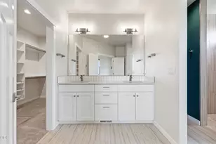 4496 SW Zenith Ave, Redmond, OR 97756 - Photo 17