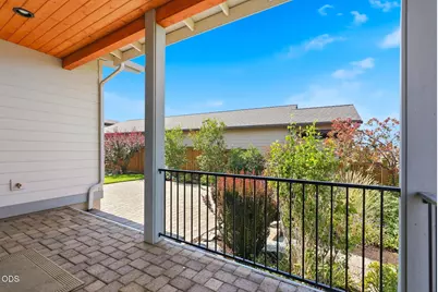 4496 SW Zenith Avenue, Redmond, OR 97756 - Photo 37