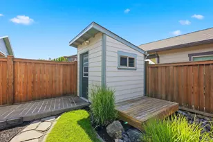4496 SW Zenith Ave, Redmond, OR 97756 - Photo 25