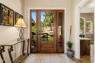1158 NW Redfield Cir, Bend, OR 97703 - Photo 5