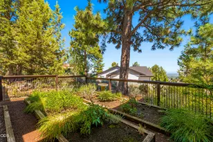 1158 NW Redfield Cir, Bend, OR 97703 - Photo 51