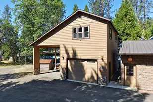 223 Indian Creek Ln, Shady Cove, OR 97539 - Photo 5
