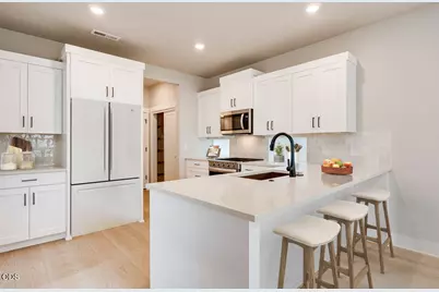 60844 SE Epic Place, Bend, OR 97702 - Photo 5