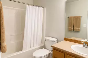 2155 NW 22nd St, Redmond, OR 97756 - Photo 21