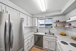 1454 NW Fresno Ave, Bend, OR 97703 - Photo 13