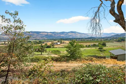 6577 Adams Road, Talent, OR 97540 - Photo 67