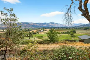 6577 Adams Rd, Talent, OR 97540 - Photo 67