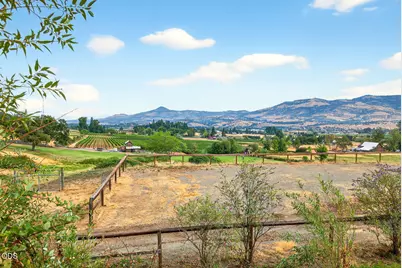 6577 Adams Road, Talent, OR 97540 - Photo 77