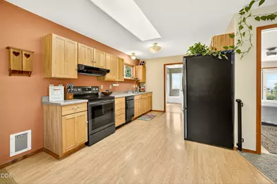 6577 Adams Road, Talent, OR 97540 - Photo 17