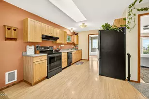 6577 Adams Rd, Talent, OR 97540 - Photo 17