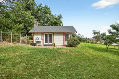 6577 Adams Road, Talent, OR 97540 - Photo 9