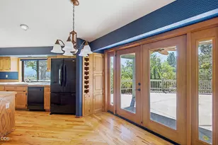 500 NW Woodson Dr, Grants Pass, OR 97526 - Photo 35