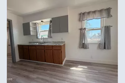 1101 Mitchell Street, Klamath Falls, OR 97601 - Photo 7