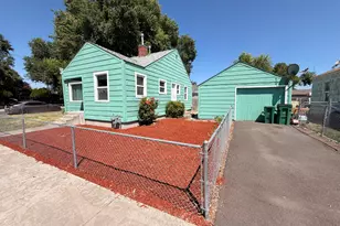 1101 Mitchell St, Klamath Falls, OR 97601 - Photo 3
