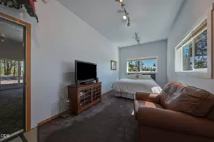 67422 Trout Ln, Bend, OR 97703 - Photo 45