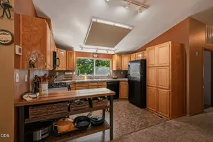 67422 Trout Ln, Bend, OR 97703 - Photo 15