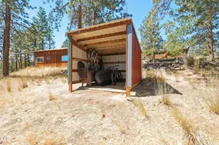 67422 Trout Ln, Bend, OR 97703 - Photo 57