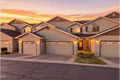 3855 Dover Ridge Drive #4, Medford, OR 97504 - Photo 1