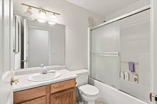 3855 Dover Ridge Dr, Medford, OR 97504 - Photo 25